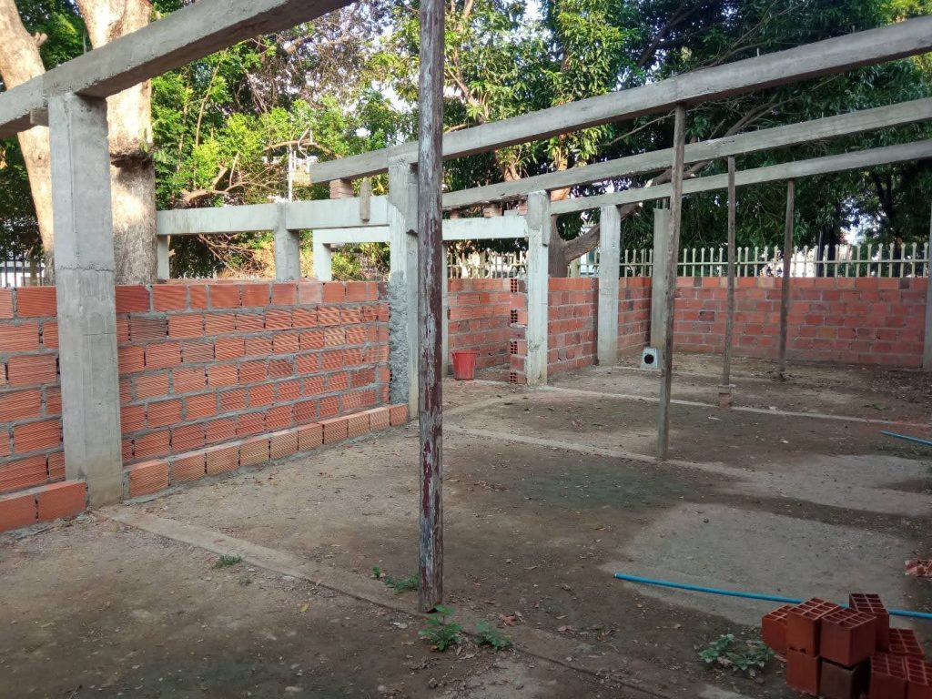 {"sha1":"8307b4ae0a6c5a33fe687c7715eb328c2394c23e","ext":"jpg"}